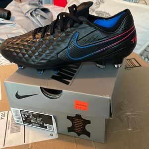 BRAND NEW NEVER WORN CLEATS